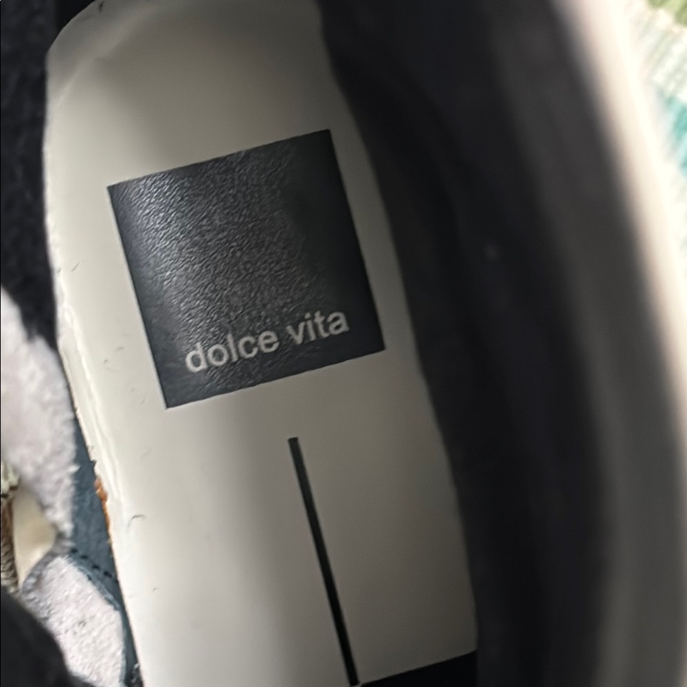 Dolce Vita White and Black Ankle Boots - embroidered leather - Picture 12 of 16